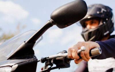 ¿Con que edad puedo conducir una moto de 125cc?