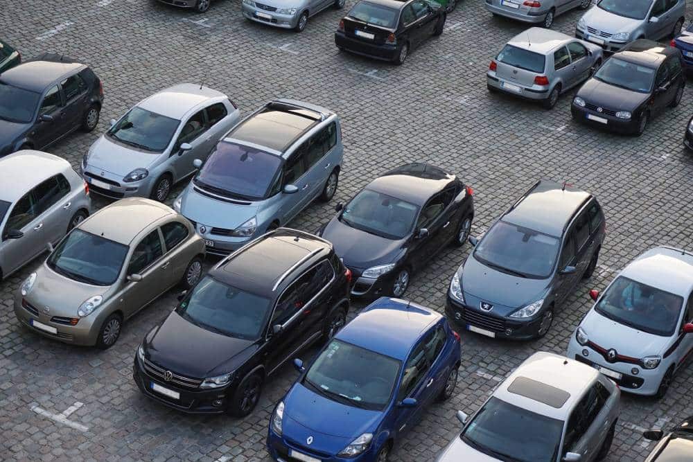 cómo aparcar en batería de forma fácil