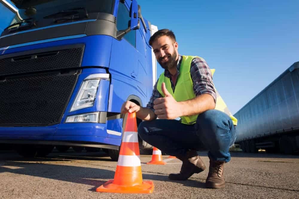Cuánto cuesta sacarse el permiso de camión en Alicante: Precios 2023